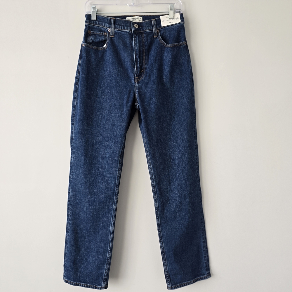 Abercrombie & Fitch Ultra High Rise Ankle Straight Jeans 26 Mid Wash NWT